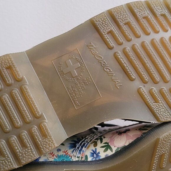 Dr. Martens 1460 Pascal Floral 8-Eyelet Boots - Picture 6 of 9